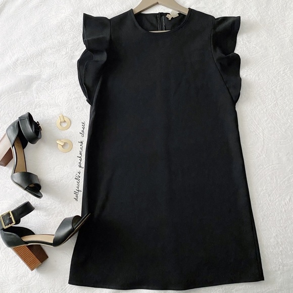 Forever 21 Dresses & Skirts - LBD With Ruffle Sleeves